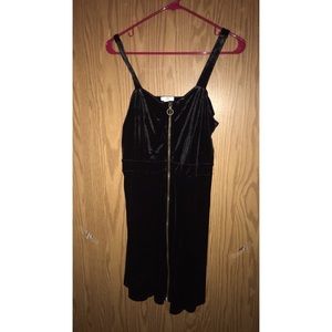 Black dress with zipper